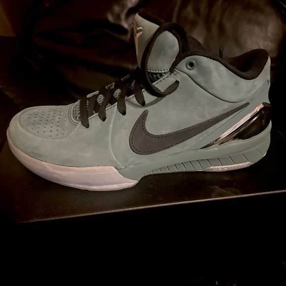 Kobe protro 4 Girl Dad